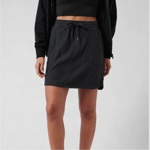 Like New - Athleta Farallon Mini Skirt - Black - size Small